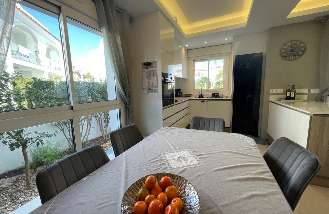 Herverkoop - Appartement -
Rojales - Inland