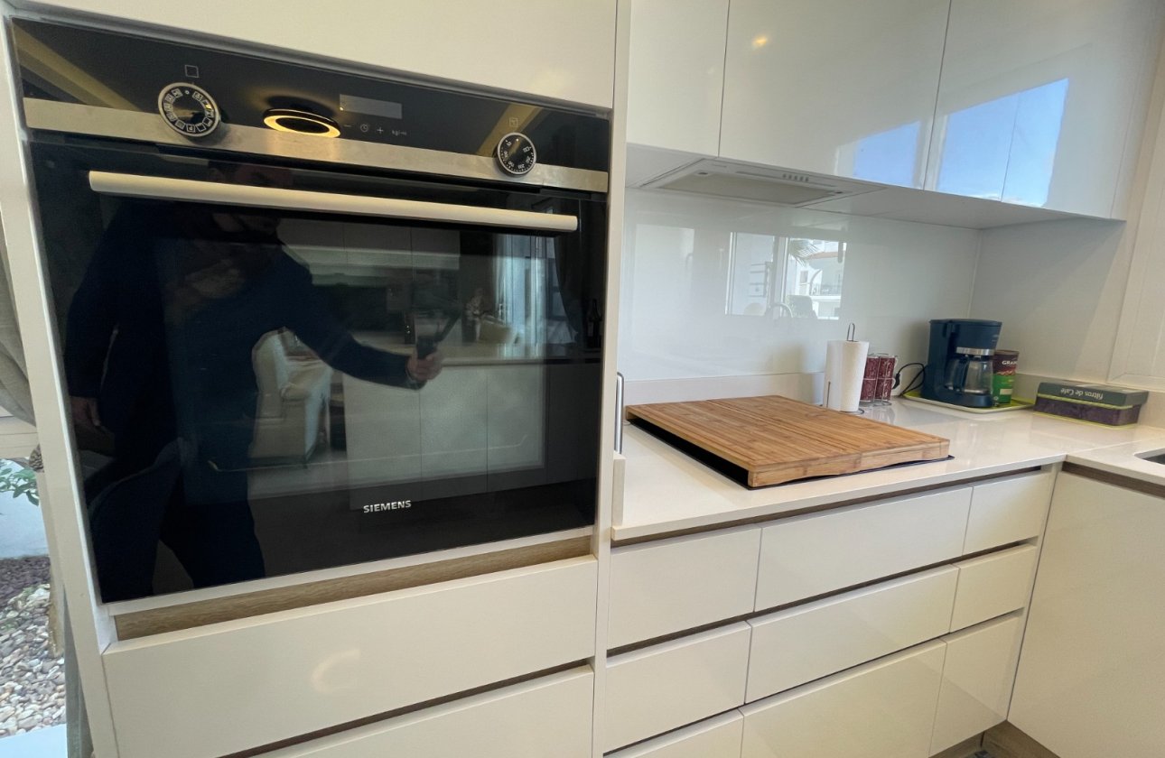 Herverkoop - Appartement -
Rojales - Inland