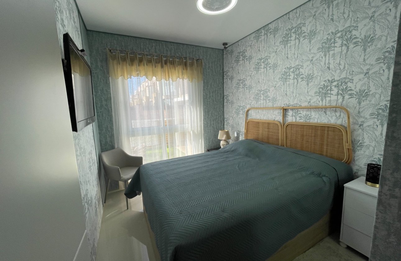 Herverkoop - Appartement -
Rojales - Inland