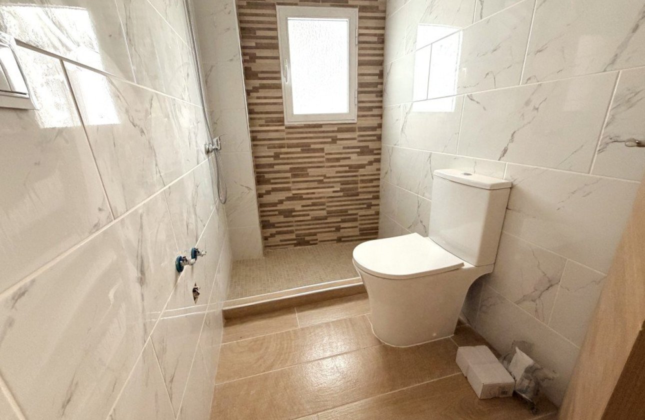 Herverkoop - Appartement -
Rojales - Inland