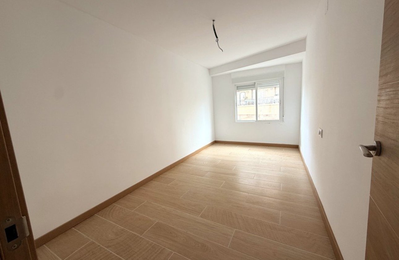 Herverkoop - Appartement -
Rojales - Inland