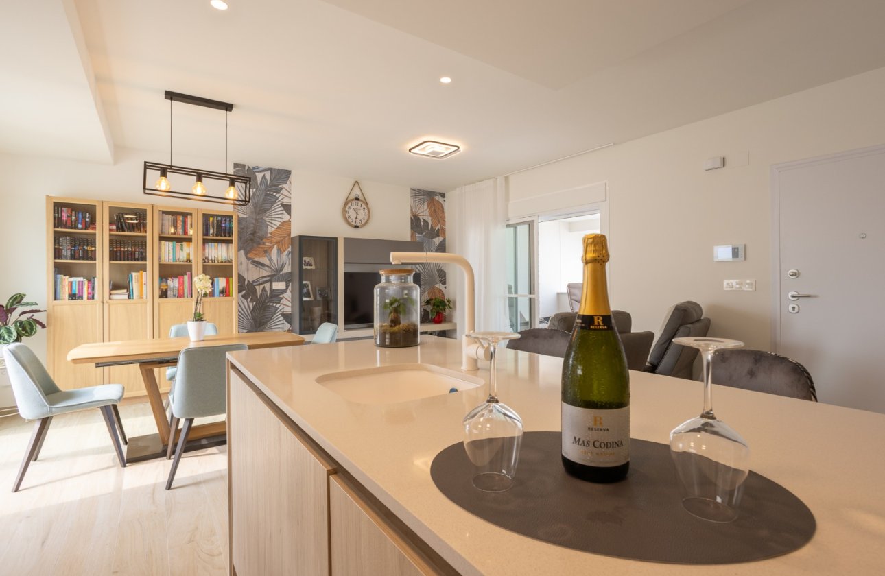 Herverkoop - Appartement -
San Miguel de Salinas - Inland