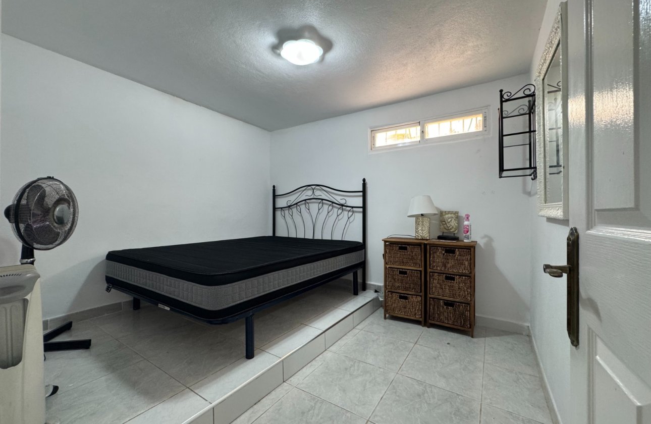 Herverkoop - Appartement -
San Miguel de Salinas - Inland