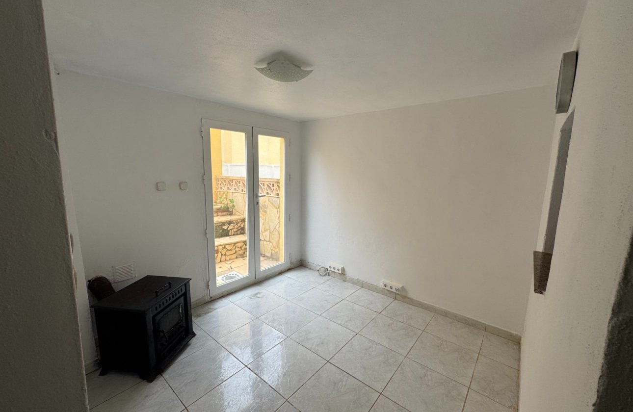 Herverkoop - Appartement -
San Miguel de Salinas - Inland