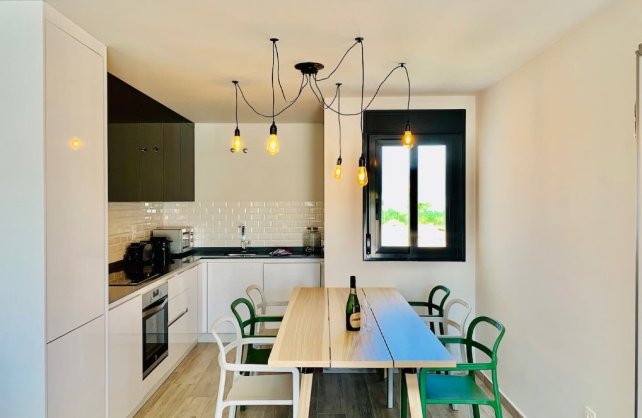 Herverkoop - Appartement -
San Miguel de Salinas - Inland