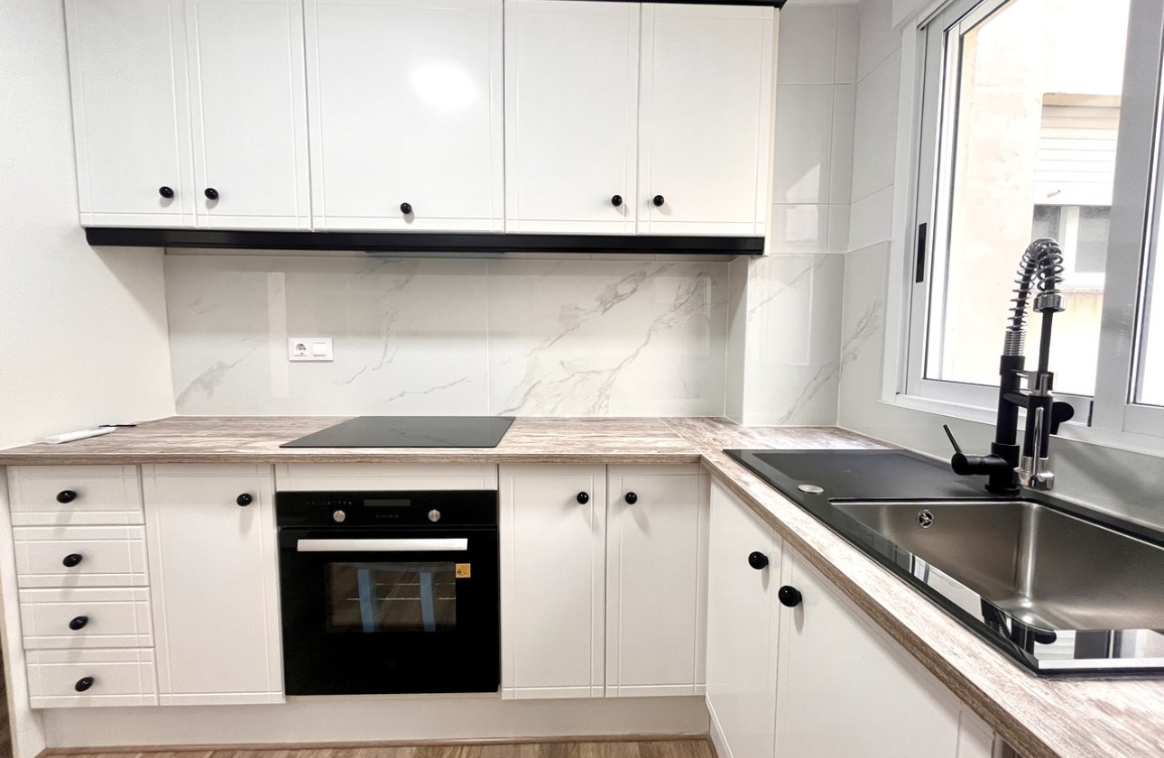 Herverkoop - Appartement -
San Miguel de Salinas - Inland