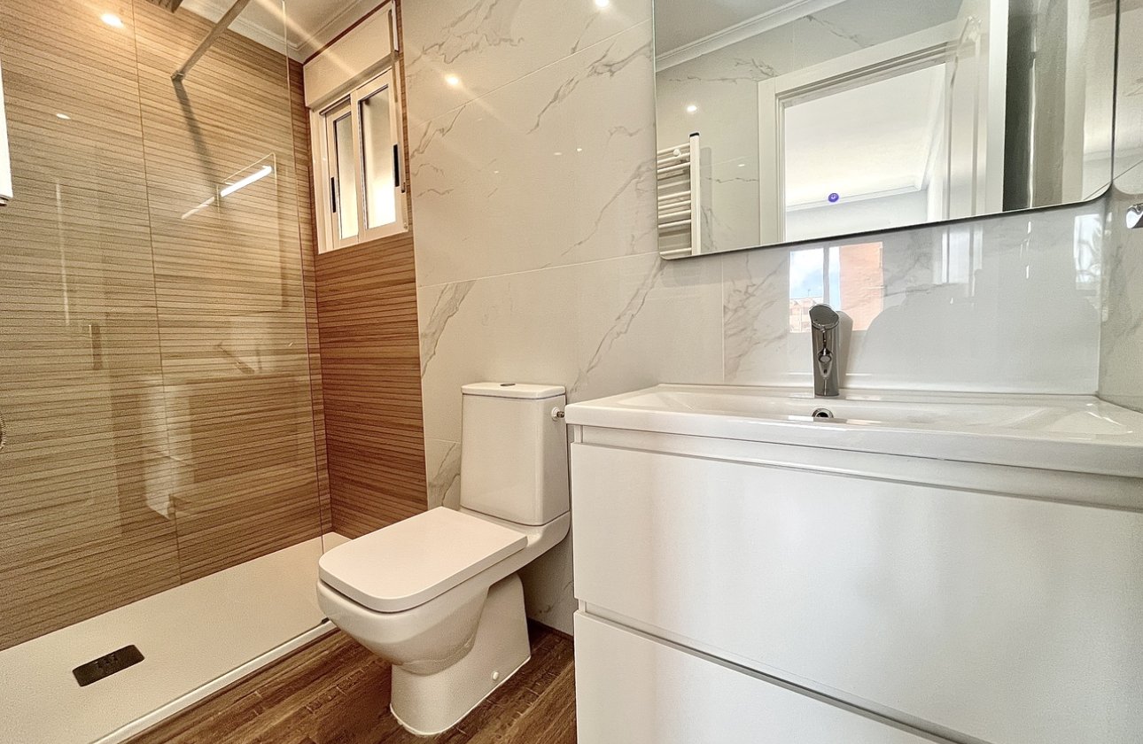 Herverkoop - Appartement -
San Miguel de Salinas - Inland