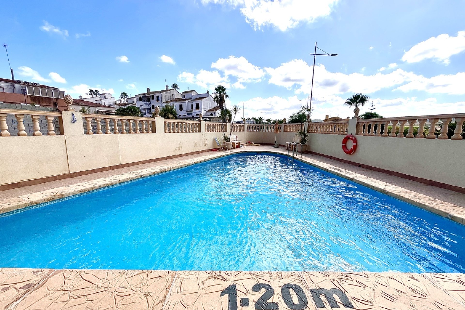 Herverkoop - Appartement -
San Miguel de Salinas - Inland