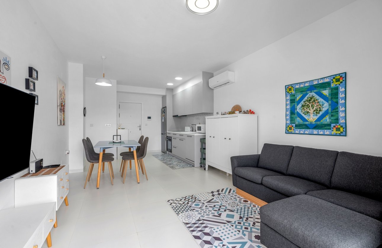 Herverkoop - Appartement -
San Miguel de Salinas - Inland