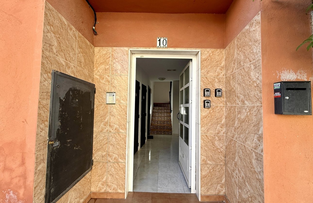 Herverkoop - Appartement -
San Miguel de Salinas - Inland