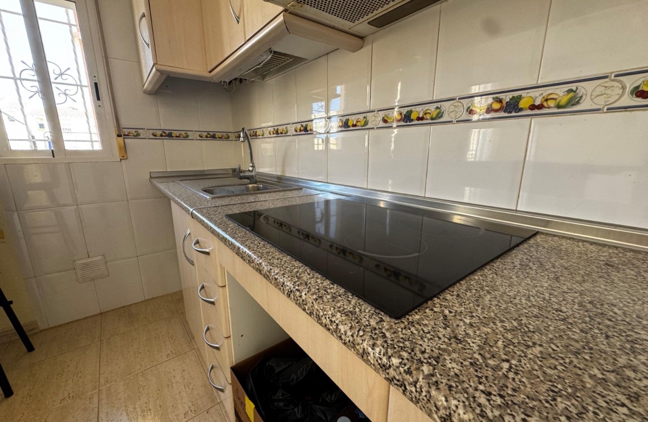 Herverkoop - Appartement -
San Miguel de Salinas - Inland