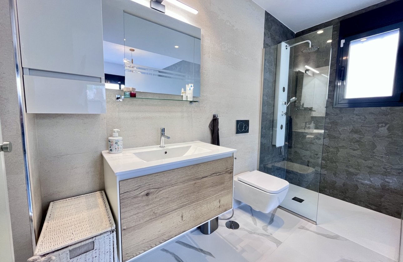 Herverkoop - Appartement -
San Miguel de Salinas - Inland