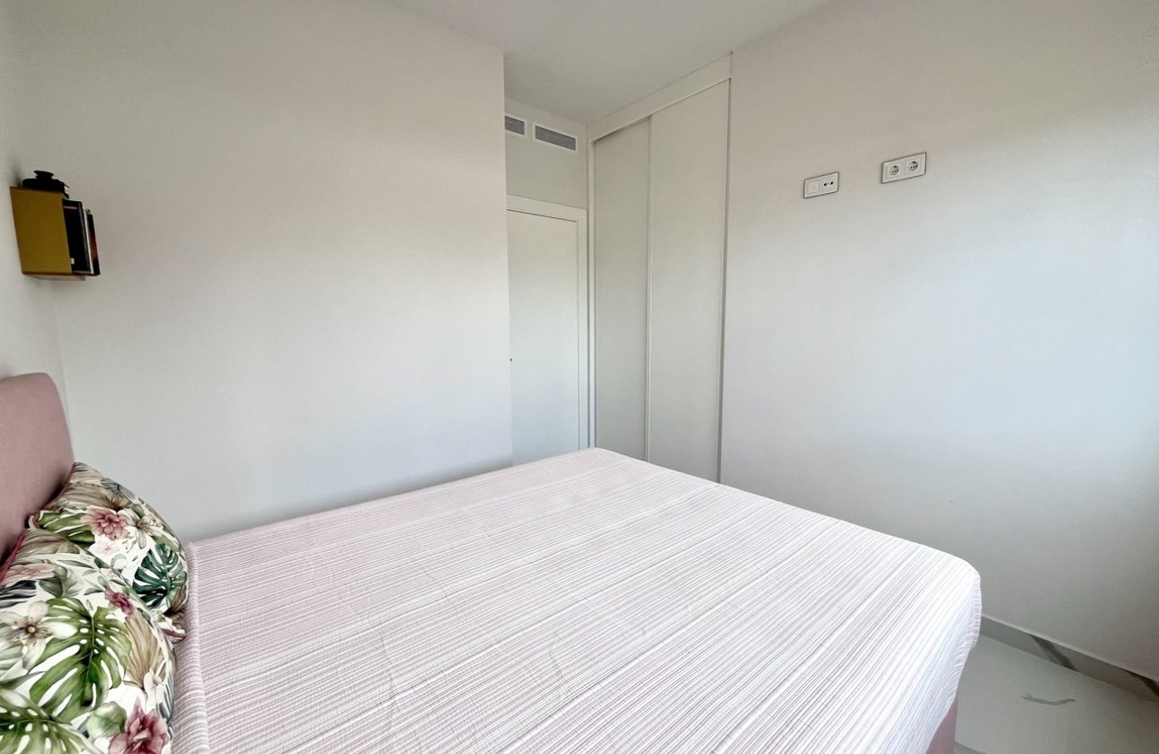 Herverkoop - Appartement -
San Miguel de Salinas - Inland