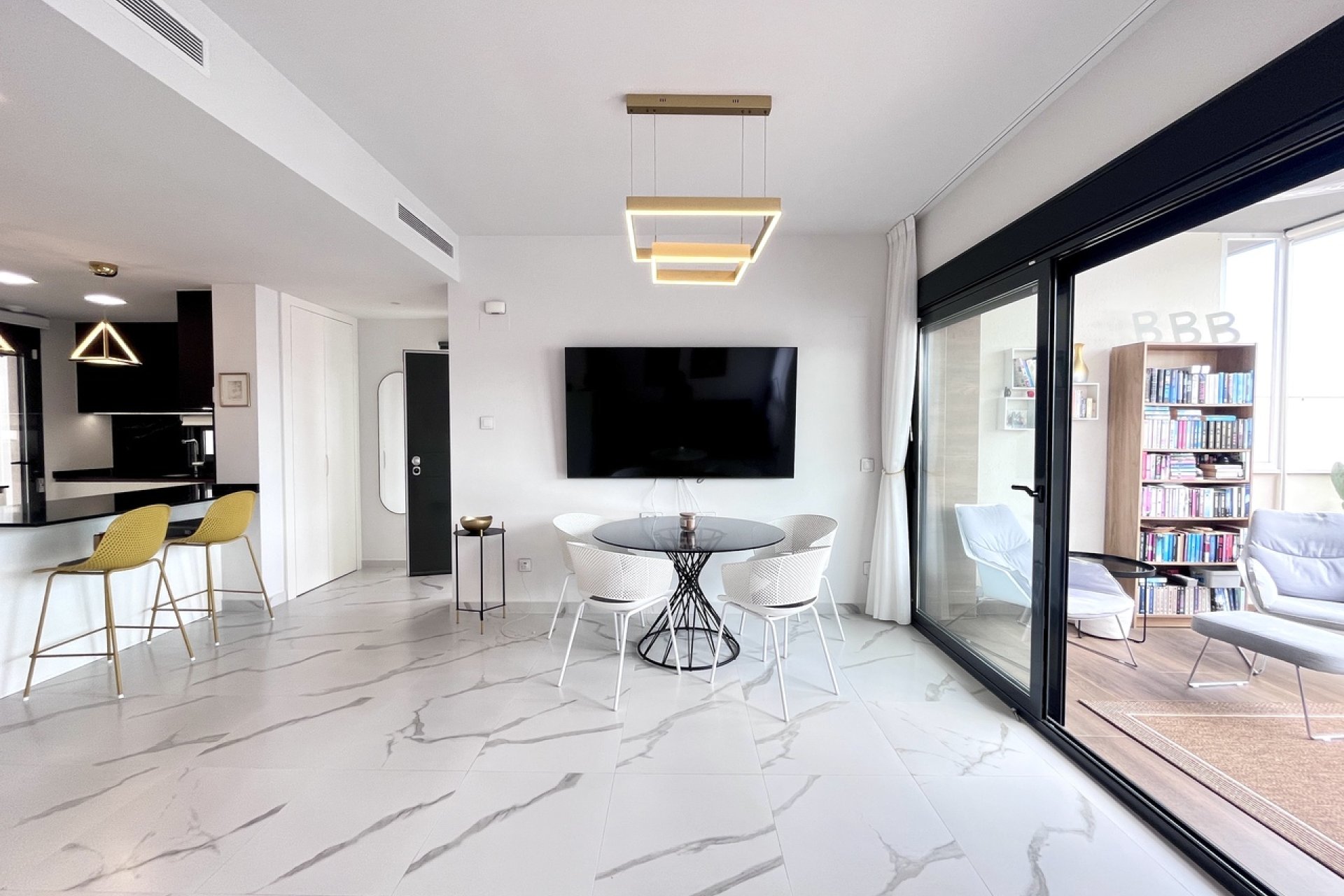 Herverkoop - Appartement -
San Miguel de Salinas - Inland