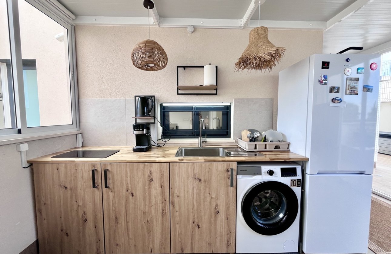 Herverkoop - Appartement -
San Miguel de Salinas - Inland