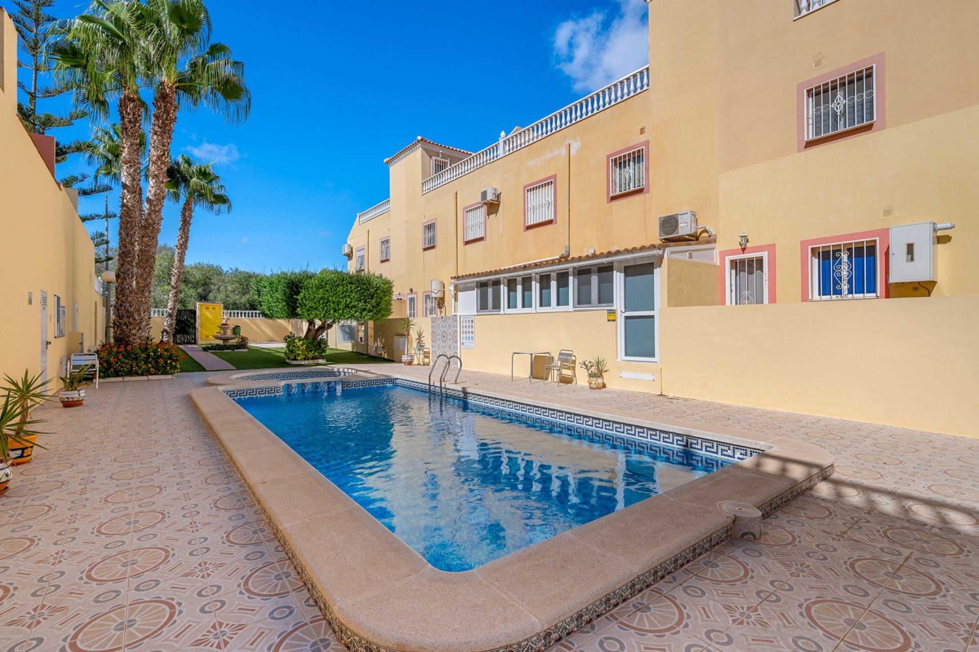 Herverkoop - Appartement -
San Miguel de Salinas - Inland