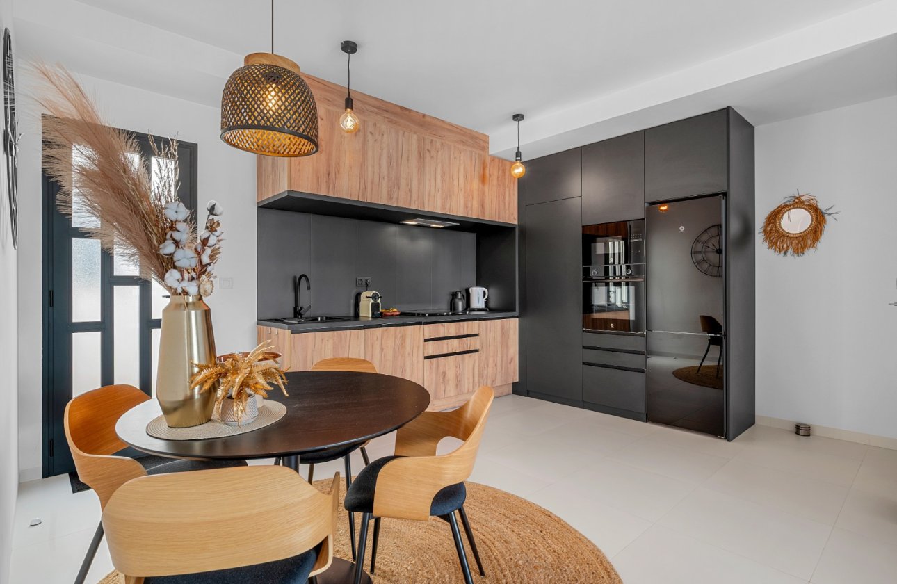 Herverkoop - Appartement -
San Miguel de Salinas - Inland