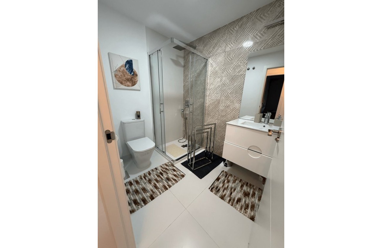 Herverkoop - Appartement -
San Miguel de Salinas - Inland