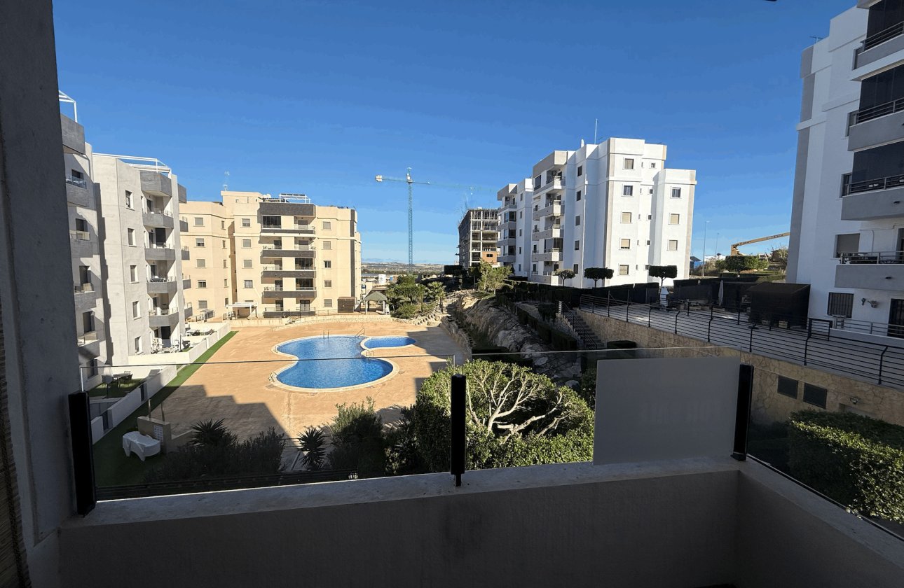 Herverkoop - Appartement -
San Miguel de Salinas - Inland