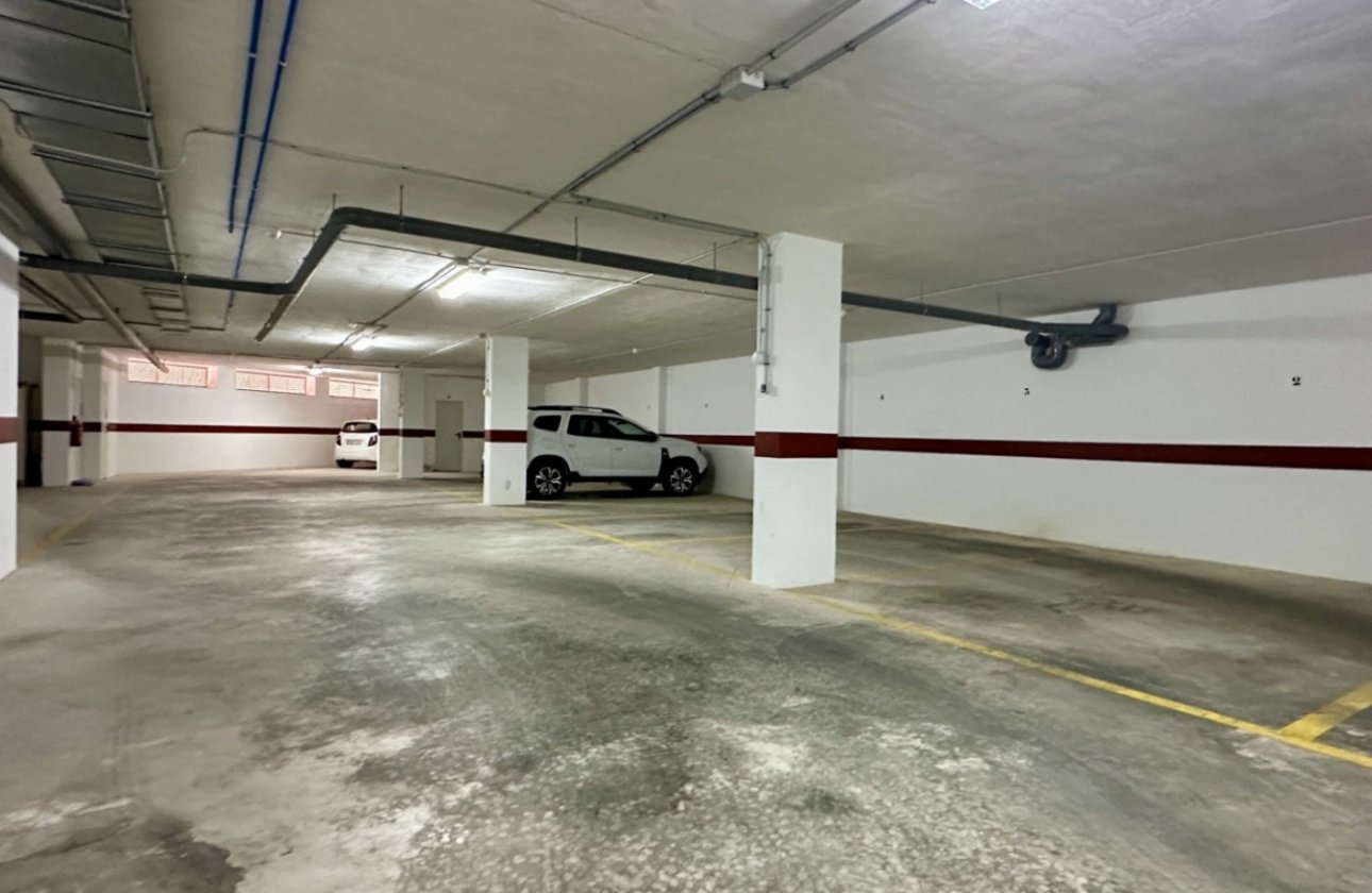 Herverkoop - Appartement -
San Miguel de Salinas - Inland