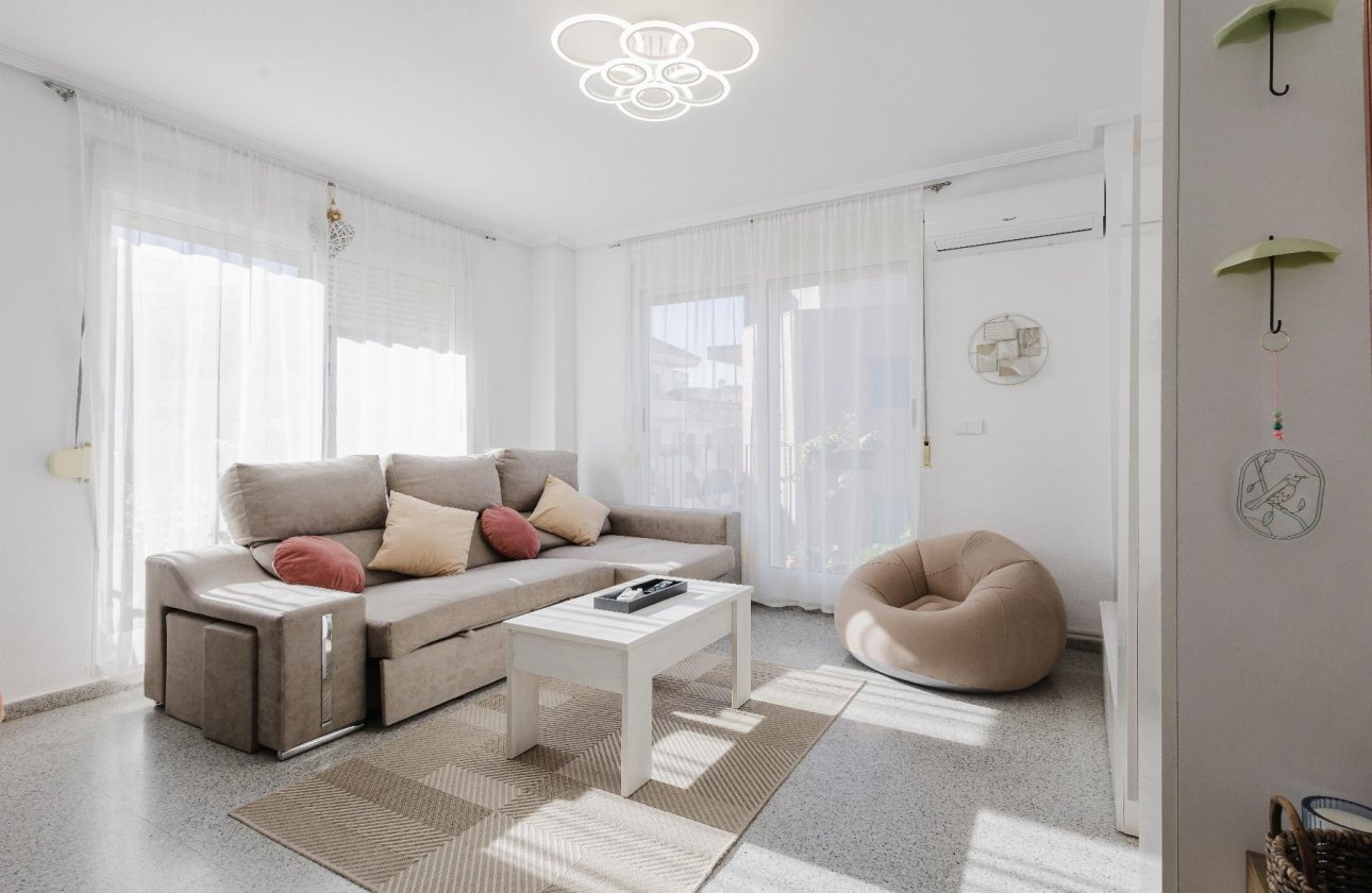 Herverkoop - Appartement -
San Miguel de Salinas - Inland