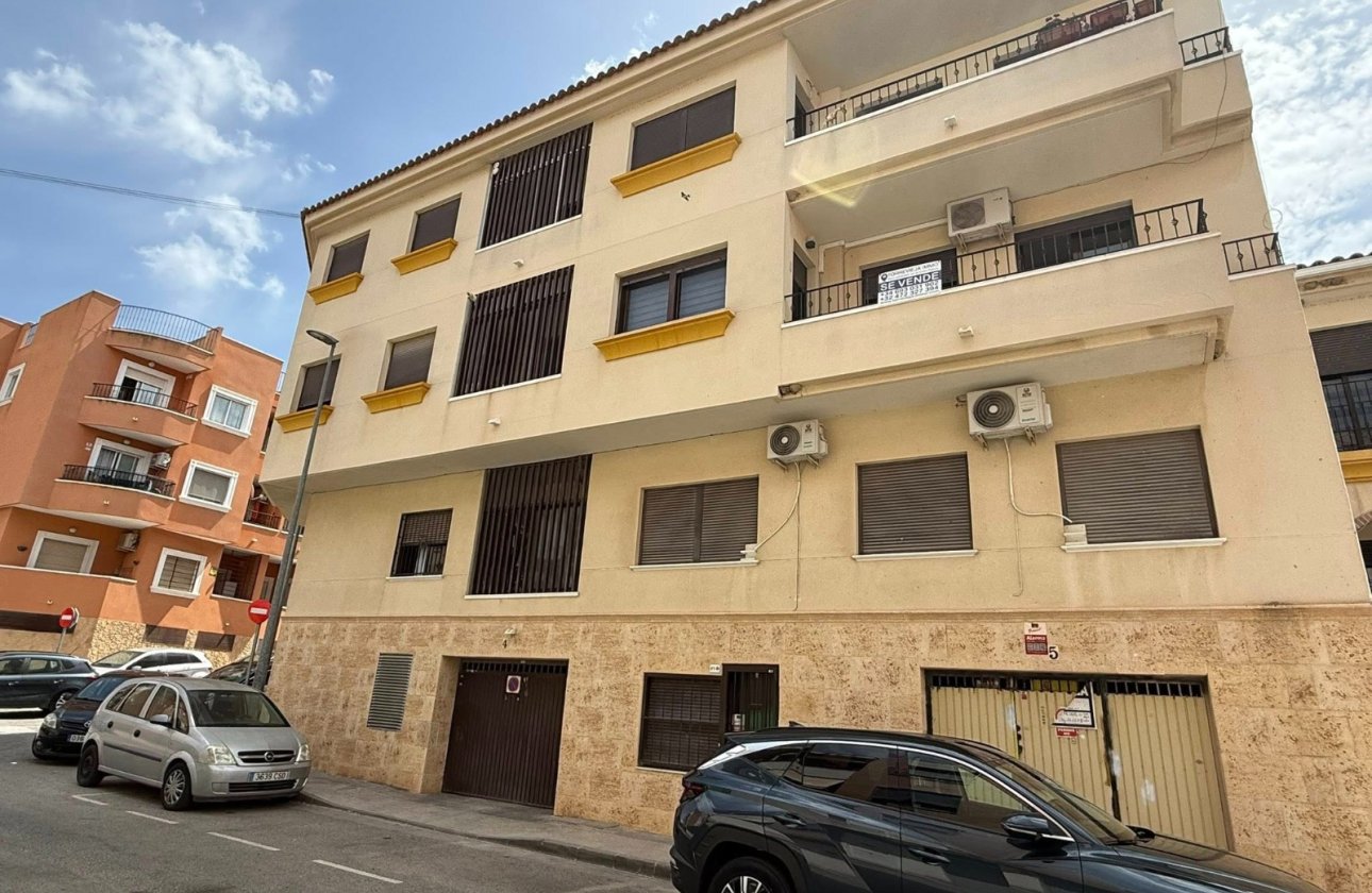 Herverkoop - Appartement -
San Miguel de Salinas - Inland
