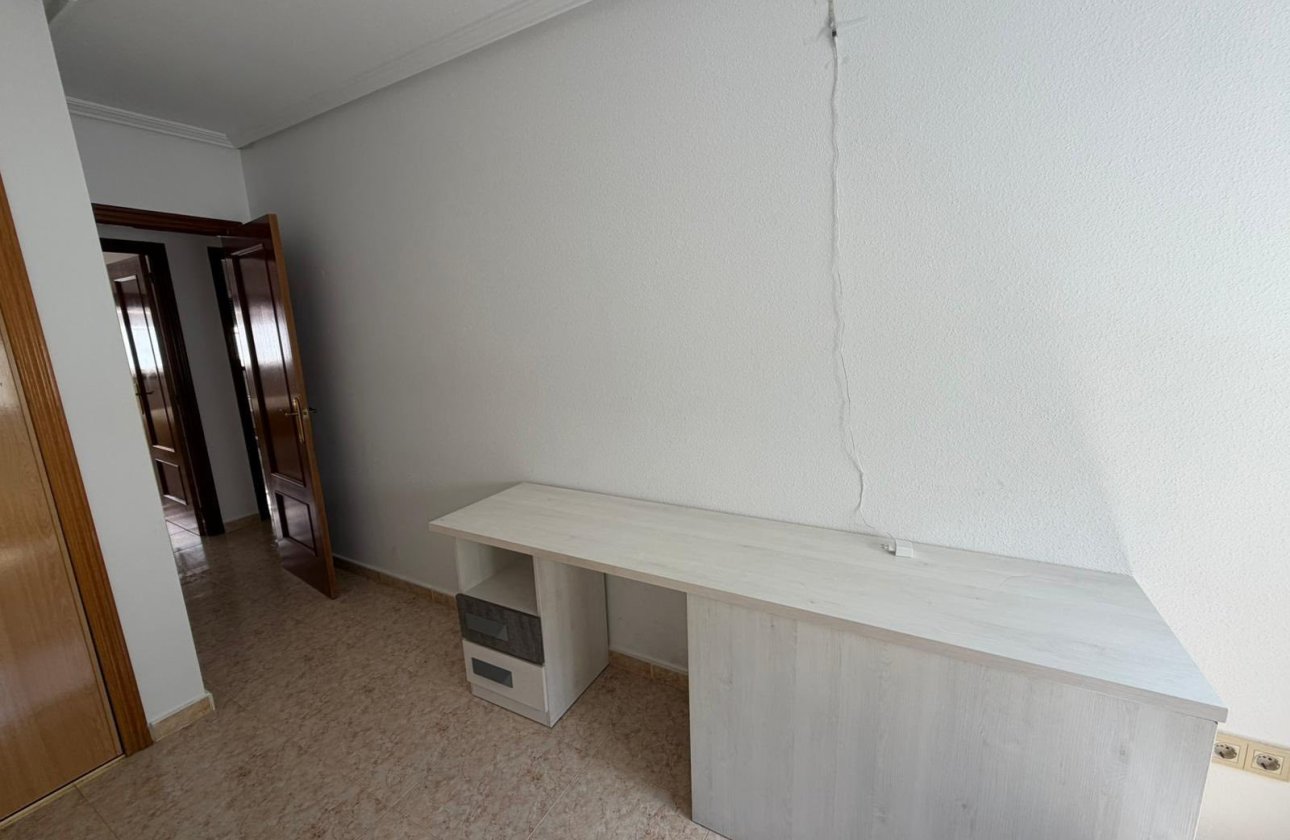 Herverkoop - Appartement -
San Miguel de Salinas - Inland
