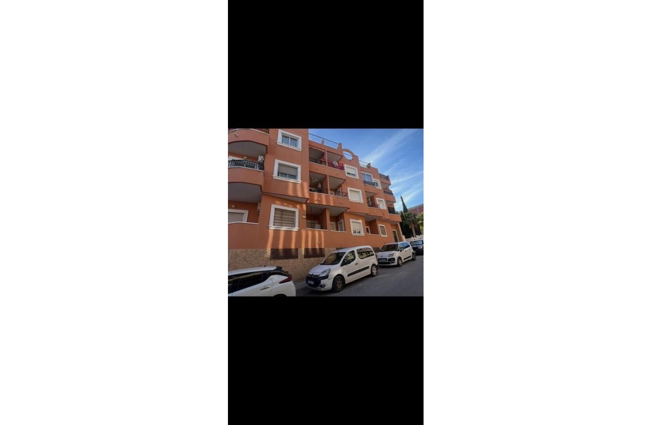 Herverkoop - Appartement -
San Miguel de Salinas - Inland