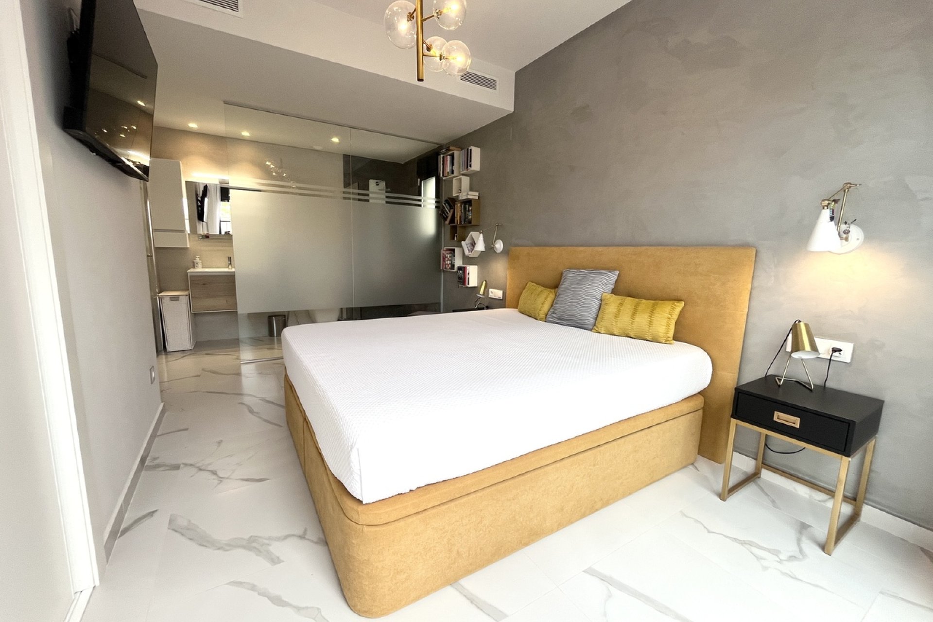 Herverkoop - Appartement -
San Miguel de Salinas - Inland