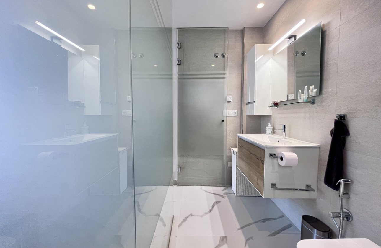 Herverkoop - Appartement -
San Miguel de Salinas - Inland