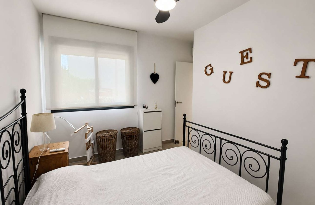 Herverkoop - Appartement -
San Miguel de Salinas - Inland