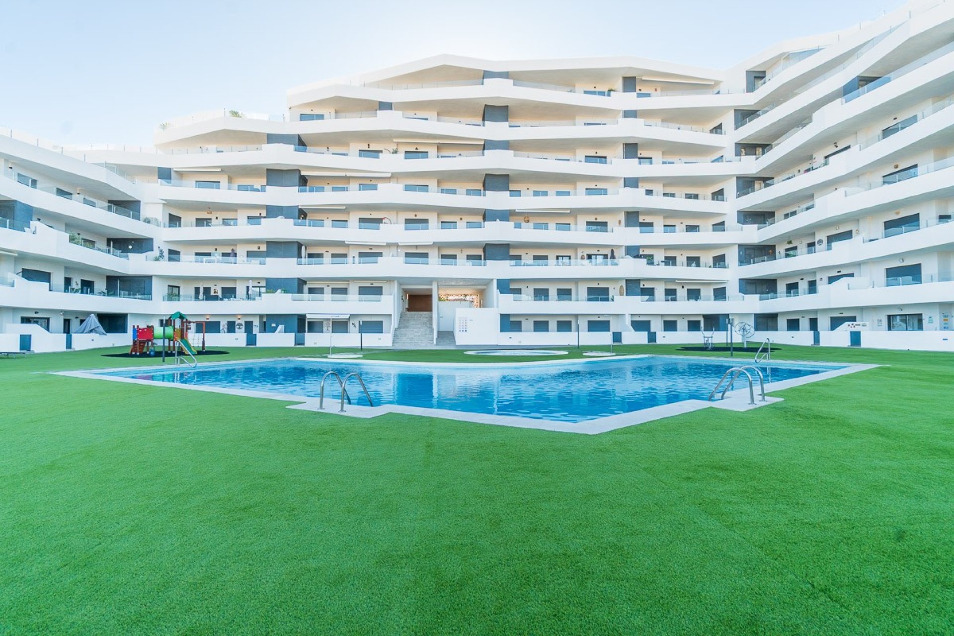 Herverkoop - Appartement -
San Miguel de Salinas - Inland