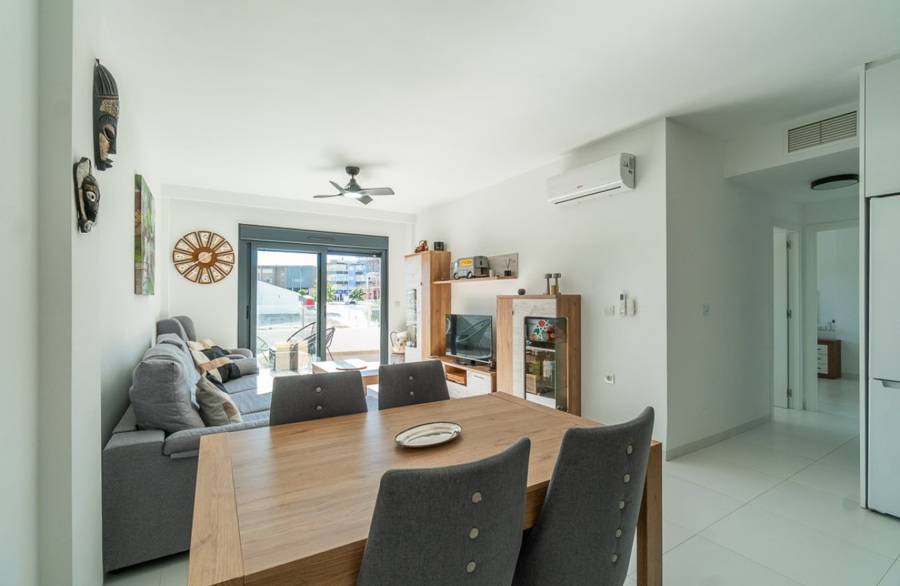 Herverkoop - Appartement -
San Miguel de Salinas - Inland