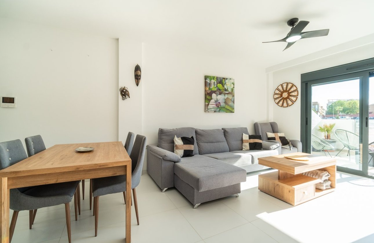 Herverkoop - Appartement -
San Miguel de Salinas - Inland
