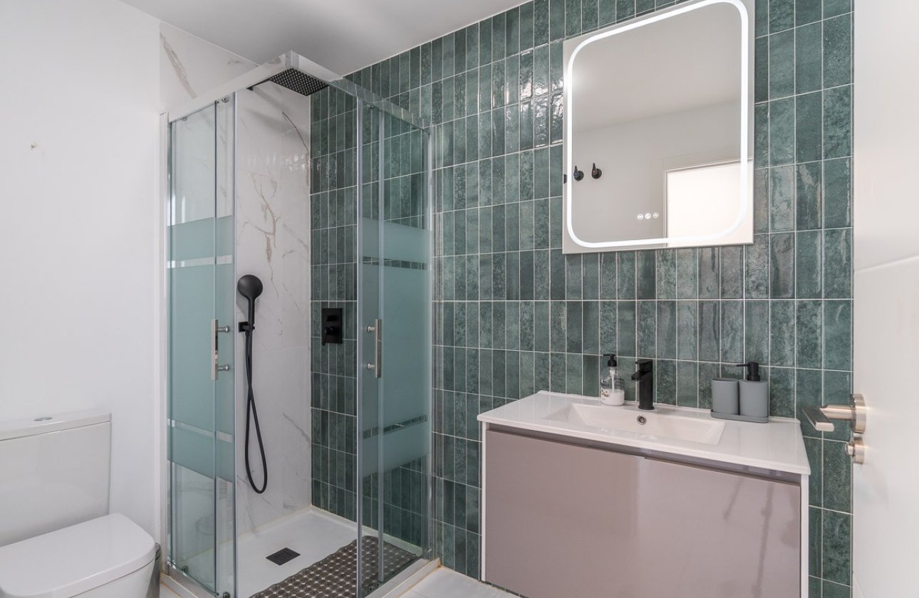 Herverkoop - Appartement -
San Miguel de Salinas - Inland