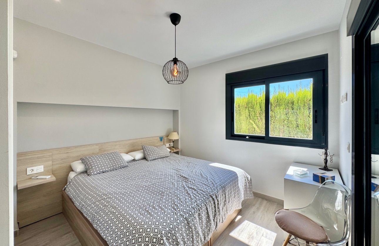 Herverkoop - Appartement -
San Miguel de Salinas - Inland