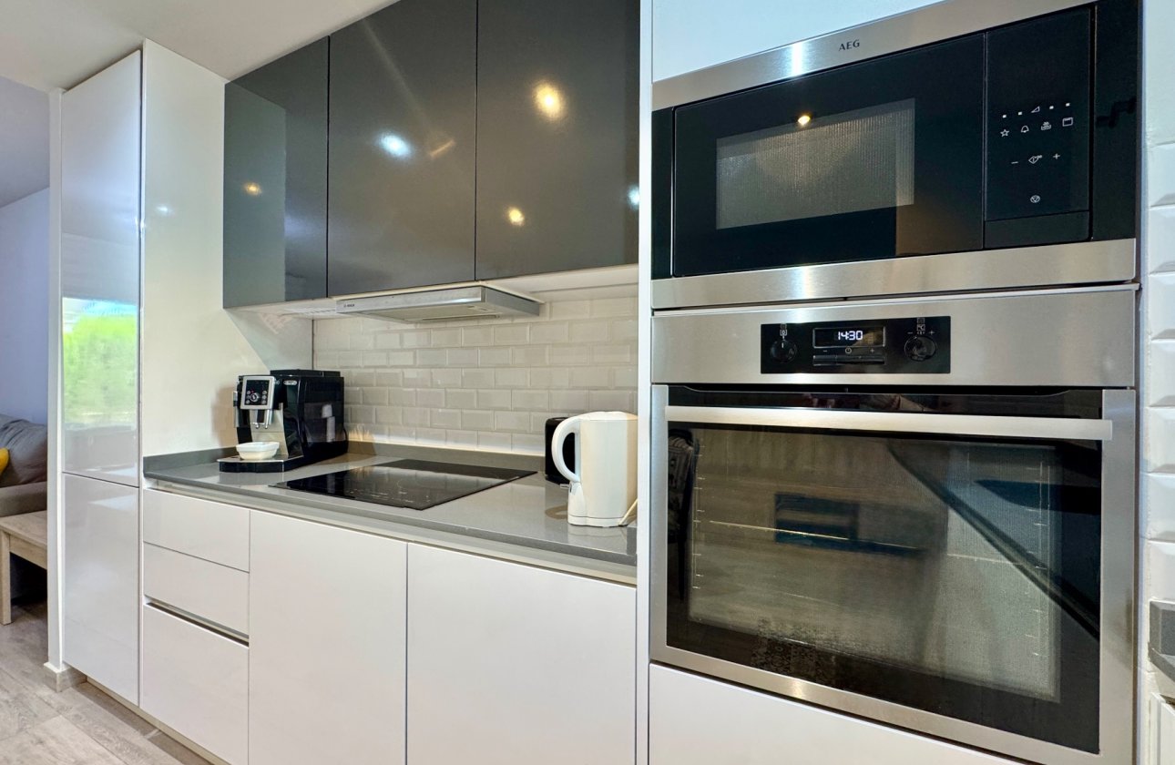 Herverkoop - Appartement -
San Miguel de Salinas - Inland