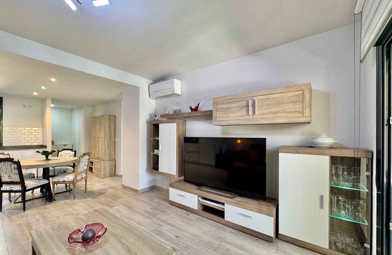 Herverkoop - Appartement -
San Miguel de Salinas - Inland