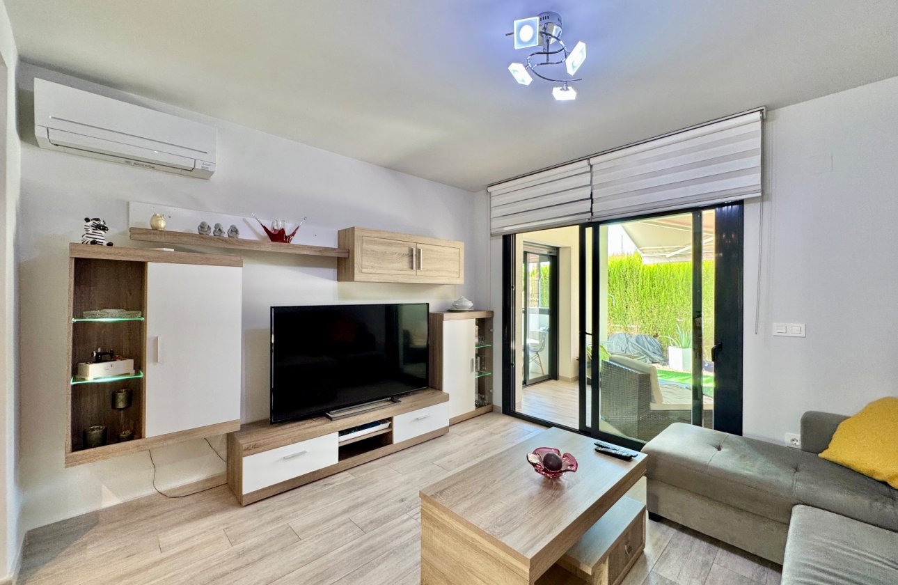 Herverkoop - Appartement -
San Miguel de Salinas - Inland