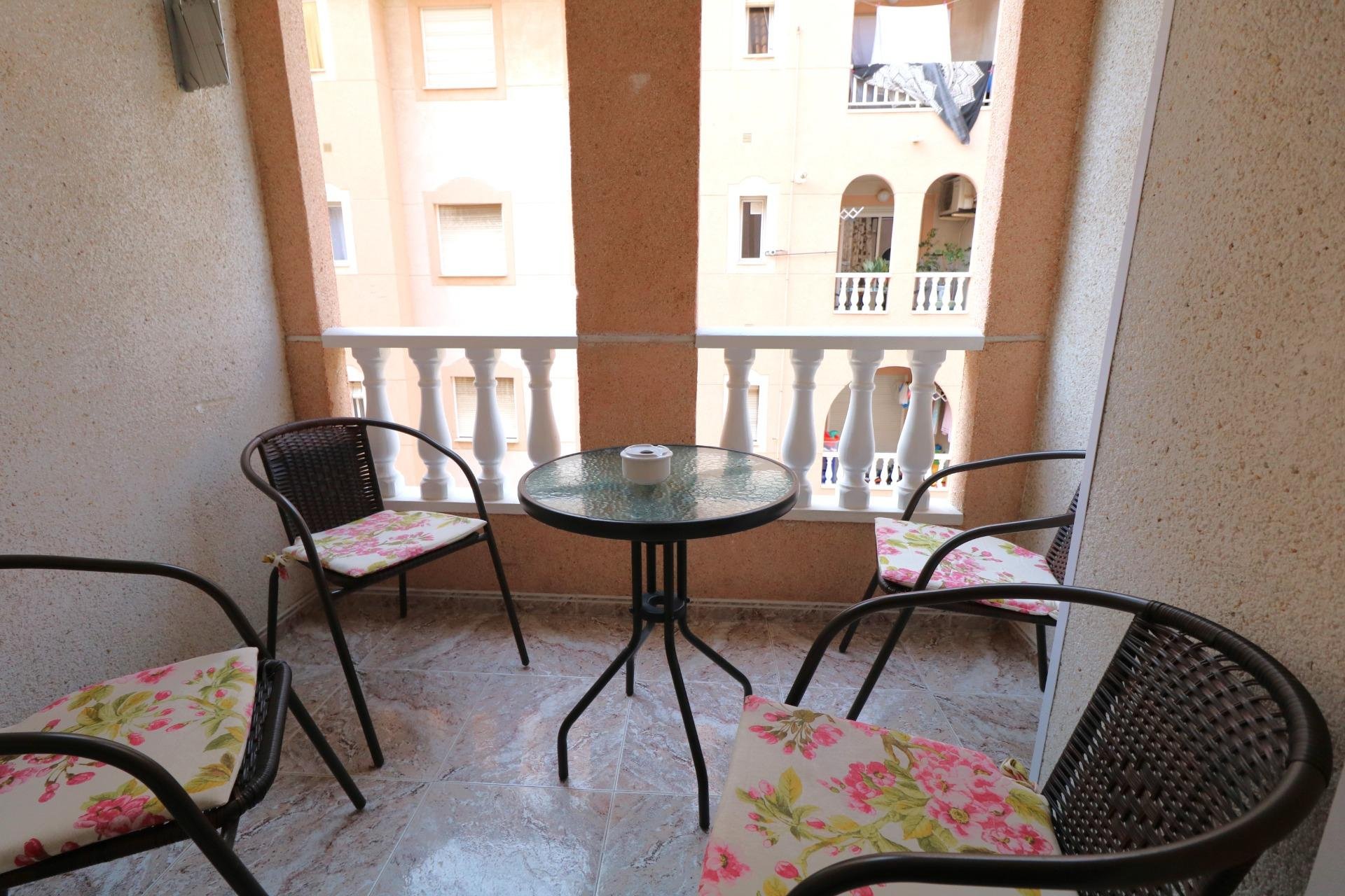 Herverkoop - Appartement -
Torrevieja - Acequion