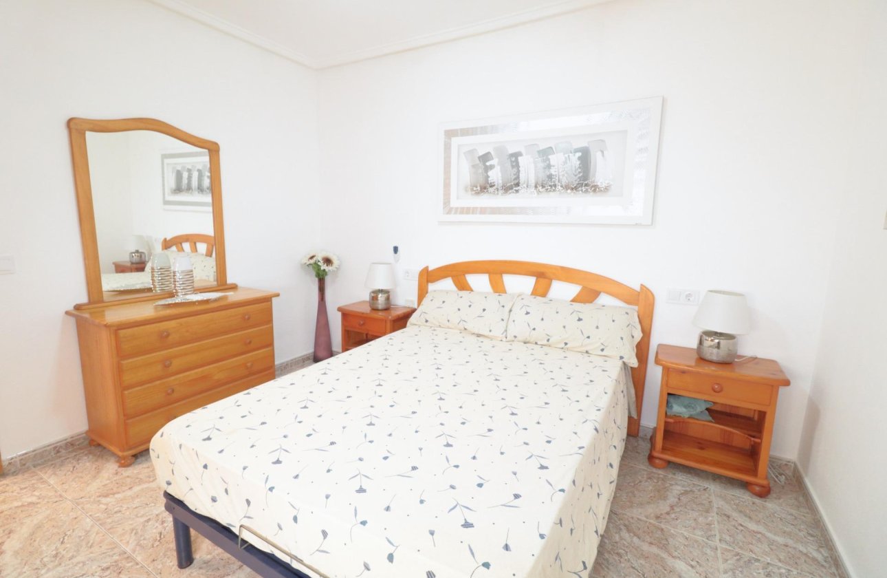 Herverkoop - Appartement -
Torrevieja - Acequion