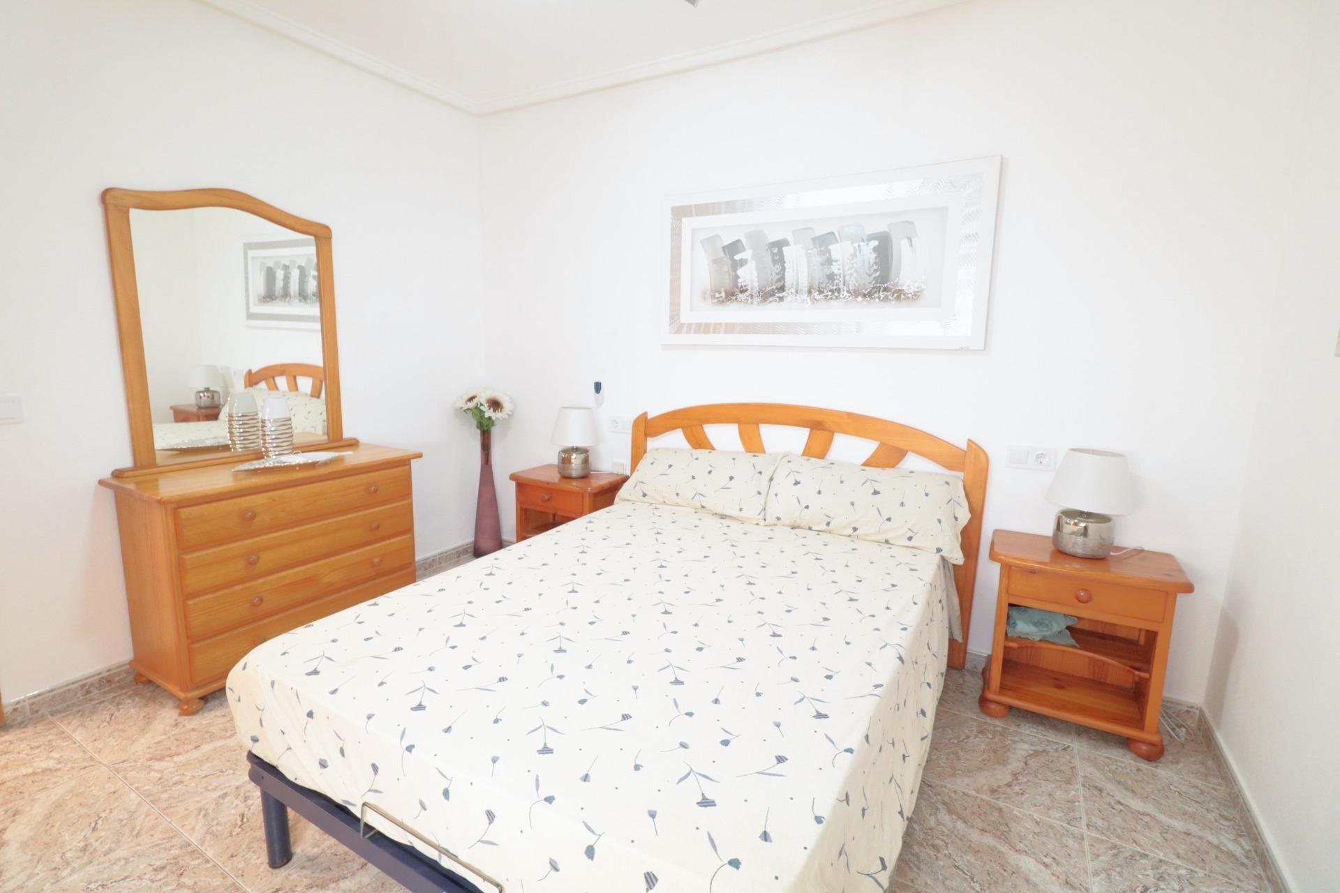 Herverkoop - Appartement -
Torrevieja - Acequion