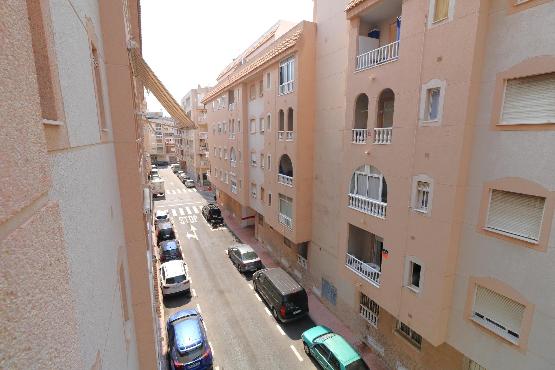 Herverkoop - Appartement -
Torrevieja - Acequion