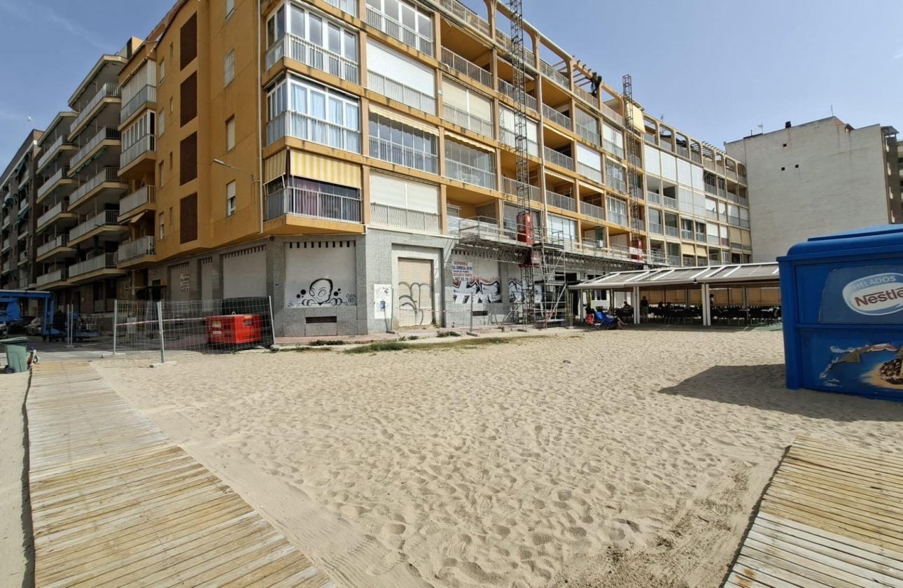 Herverkoop - Appartement -
Torrevieja - Acequion