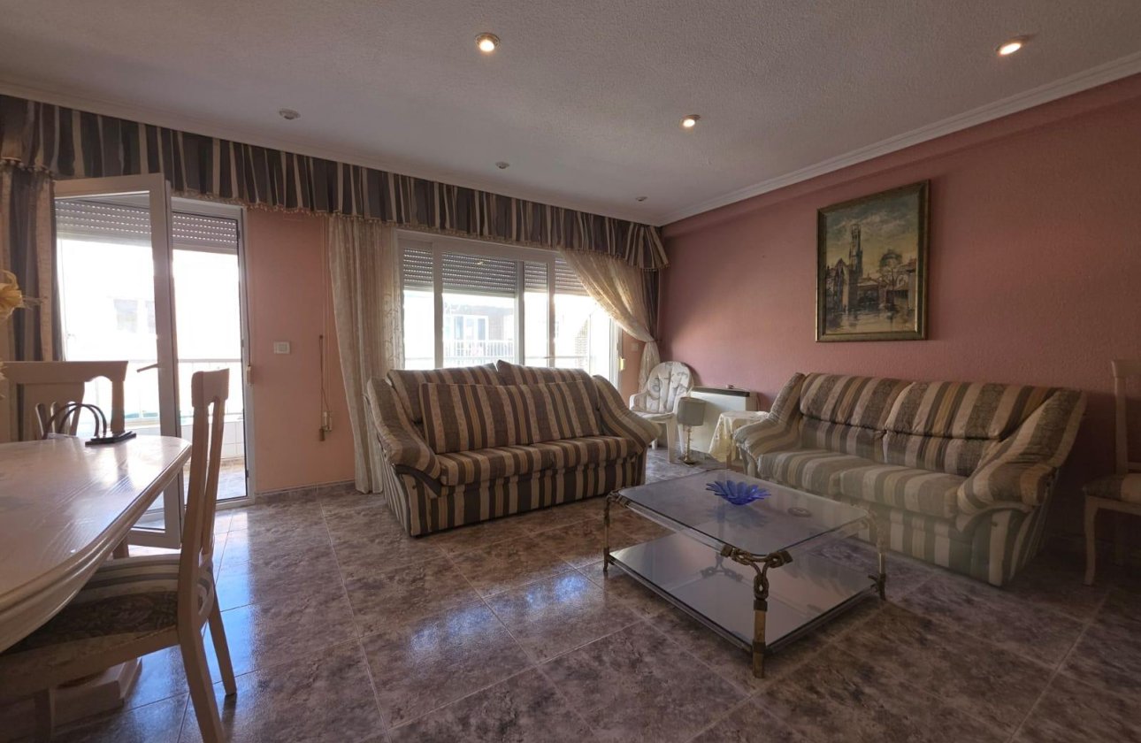 Herverkoop - Appartement -
Torrevieja - Acequion