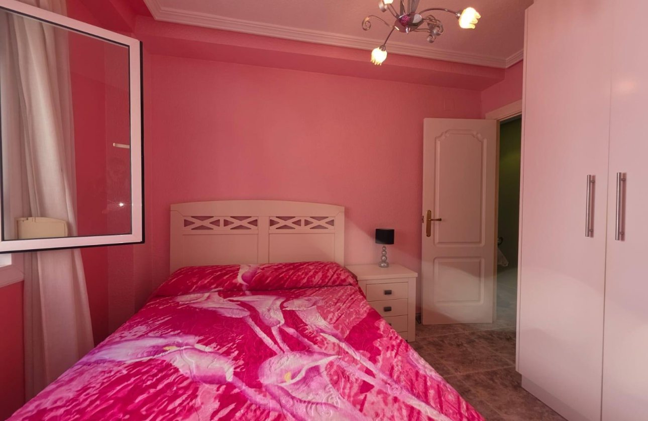 Herverkoop - Appartement -
Torrevieja - Acequion