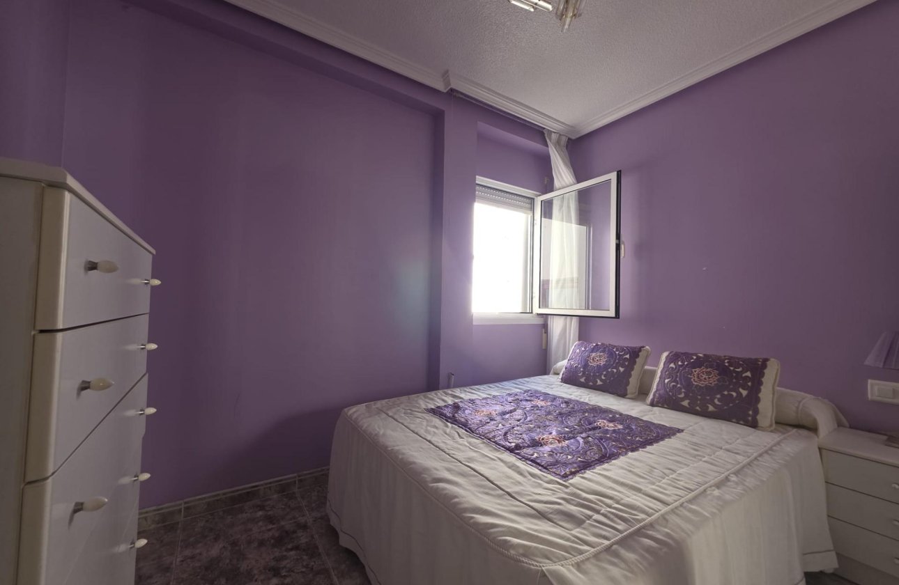 Herverkoop - Appartement -
Torrevieja - Acequion