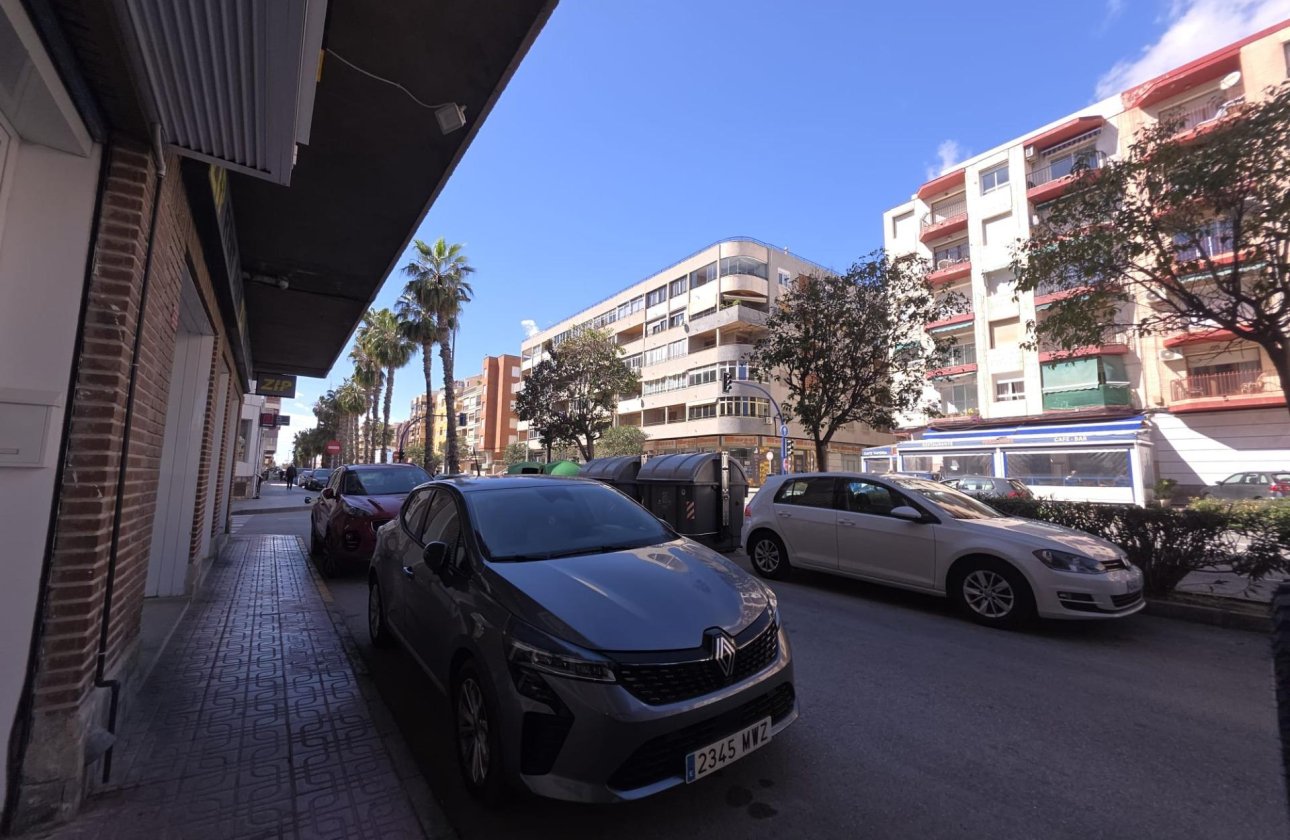 Herverkoop - Appartement -
Torrevieja - Acequion