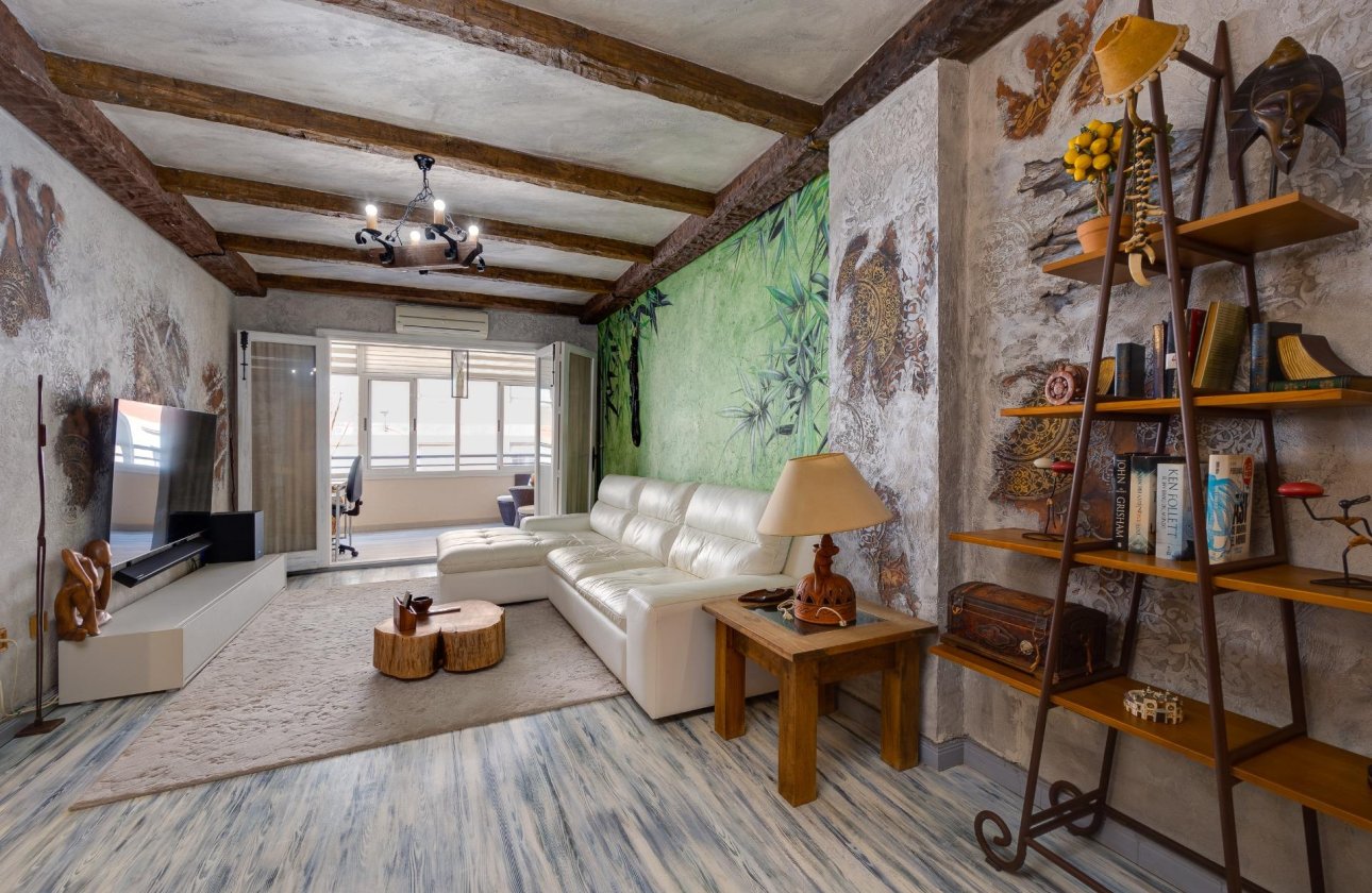 Herverkoop - Appartement -
Torrevieja - Acequion