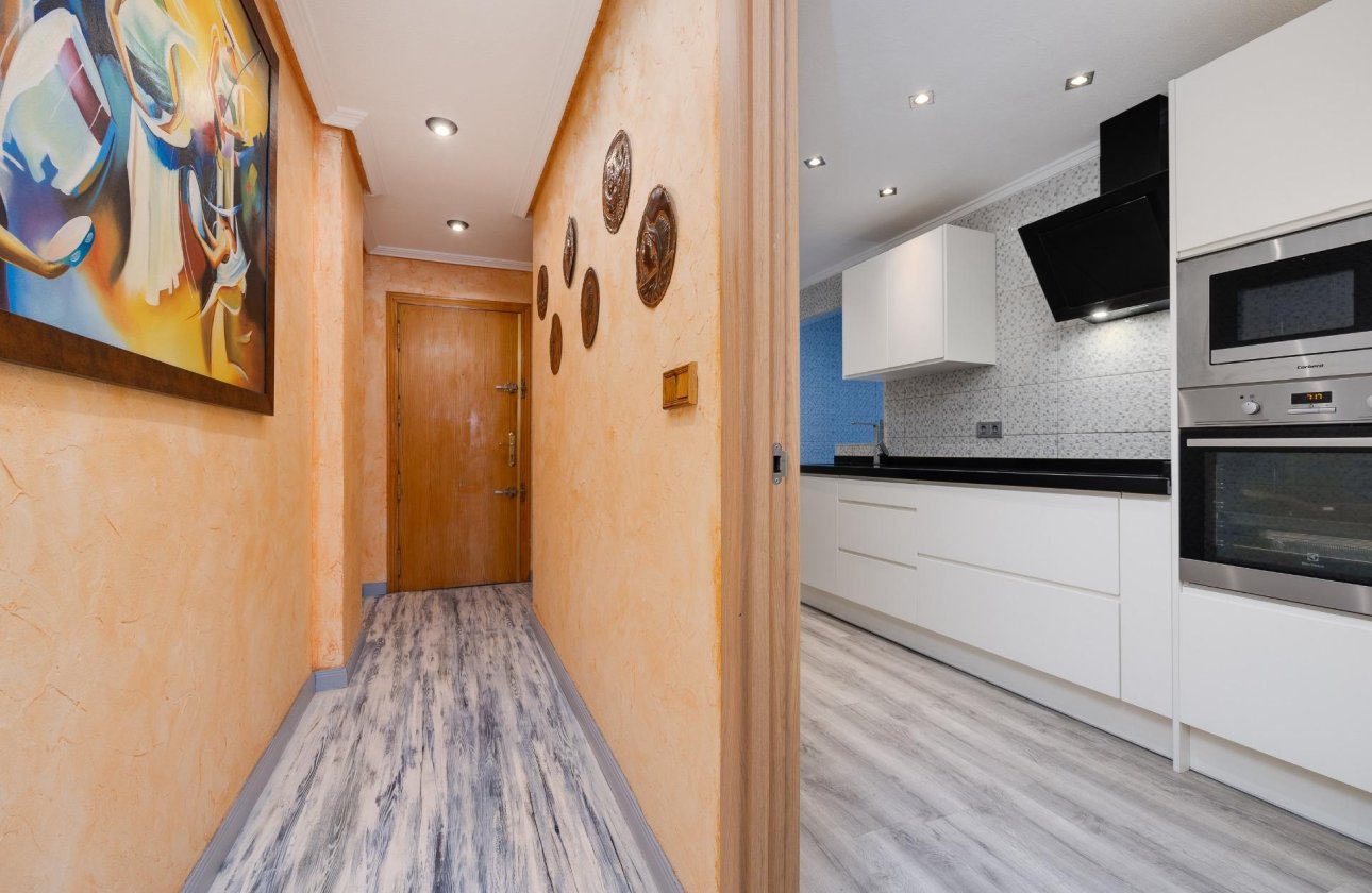 Herverkoop - Appartement -
Torrevieja - Acequion